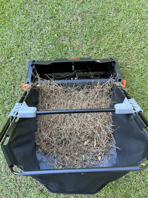 Manual Push Lawn Sweeper – Adjustable Leaf & Grass Collector